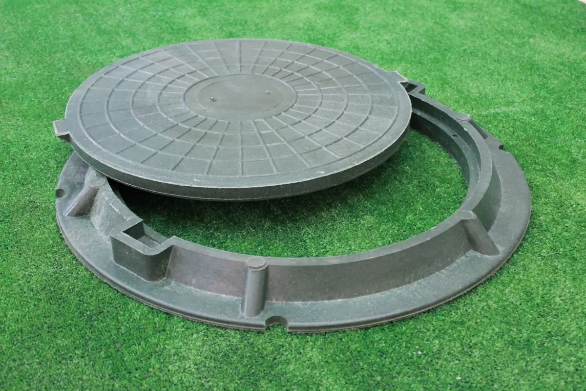 Люк полимерный